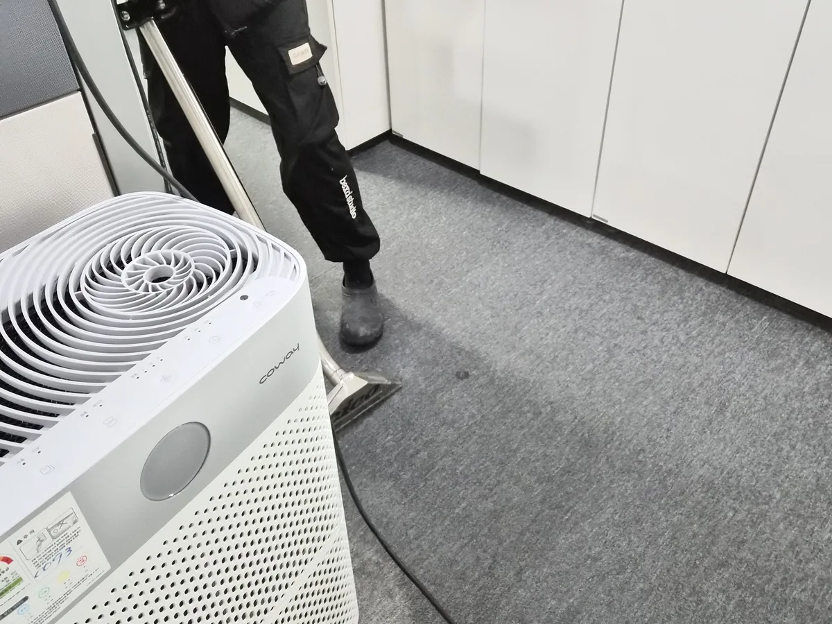 담양군 무정면 사업장 로비·복도 카페트 바닥 위생청소 사례 - 행진크린